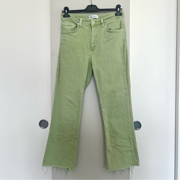Zara High Rise KickFlare Jeans – Soft Girl 
Pastel Retro Style - Pistachio Green - Picture 4 of 11